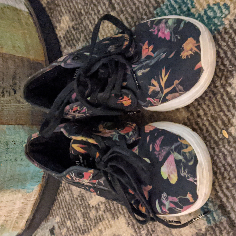 Vans ultra Cush tennis shoes floral Hawaiian print